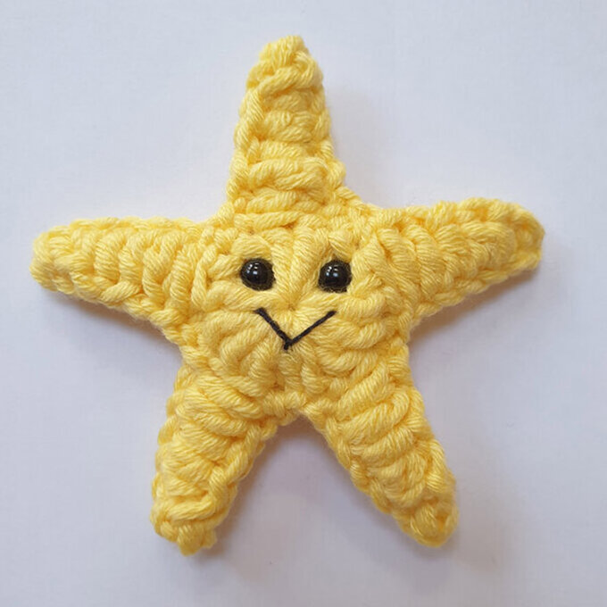 how_to_crochet_an_under_the_sea_wreath_hero_starfish.jpg?sw=680&q=85