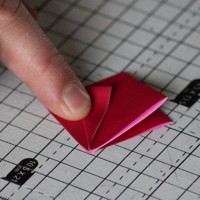 origami-baubles-5a.jpg?sw=680&q=85