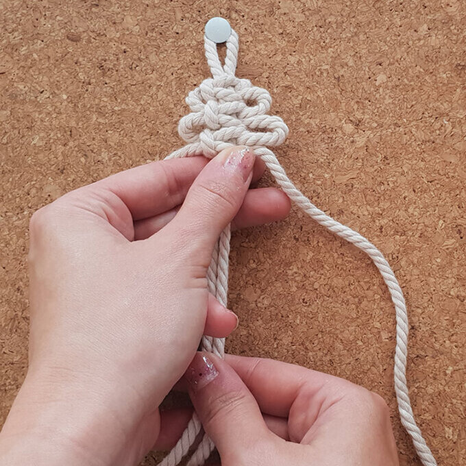 cricut-how-to-make-personalised-christmas-stockings-macrame-tree-step-4c.jpg?sw=680&q=85