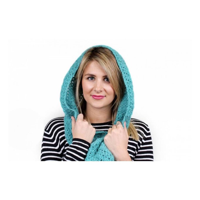 FREE PATTERN Crochet a Cosy Snood Pattern image number 1