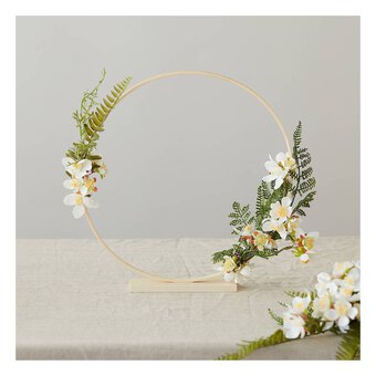 Hobbycraft Freestanding Wooden Wreath 30cm